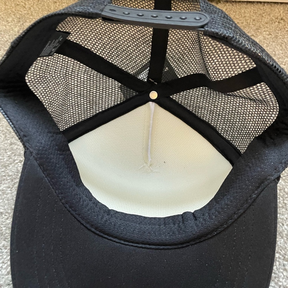 Ladies Hat - Picture 2 of 4